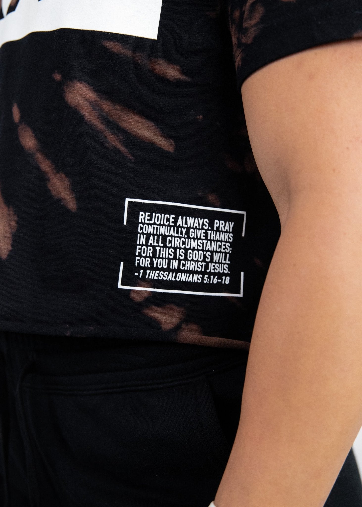 PRAY. Crop Tee